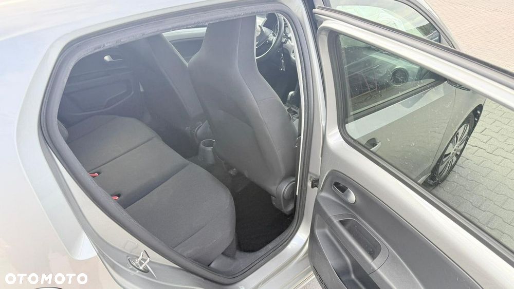 Volkswagen up! - 11