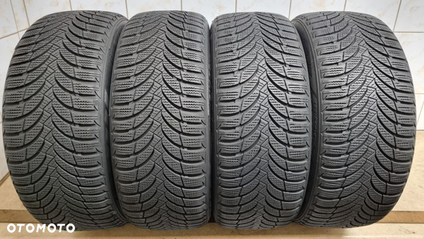 Opony zimowe 195/50 R15 82H Nexen Winguard Snow G WH2