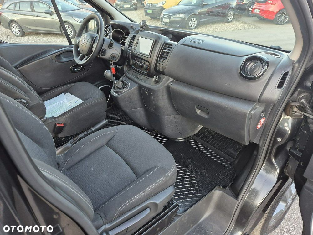 Opel Vivaro - 6