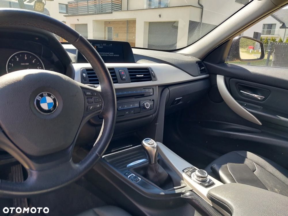 BMW Seria 3 - 20