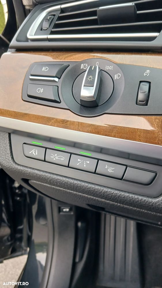 BMW Seria 7 - 16