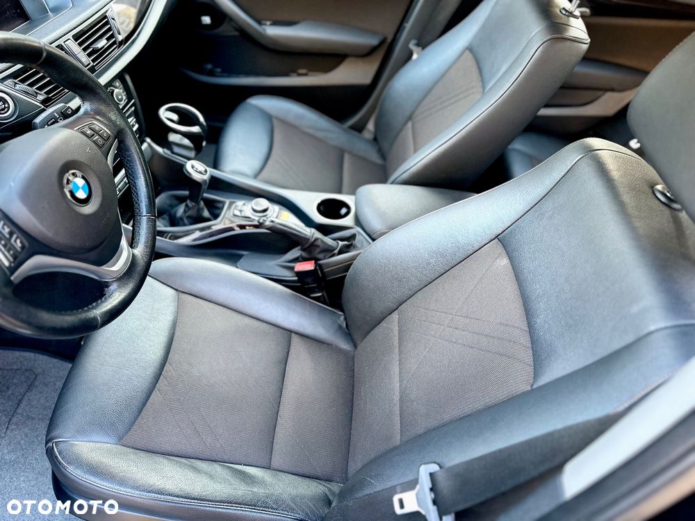 BMW X1 sDrive18d xLine - 11