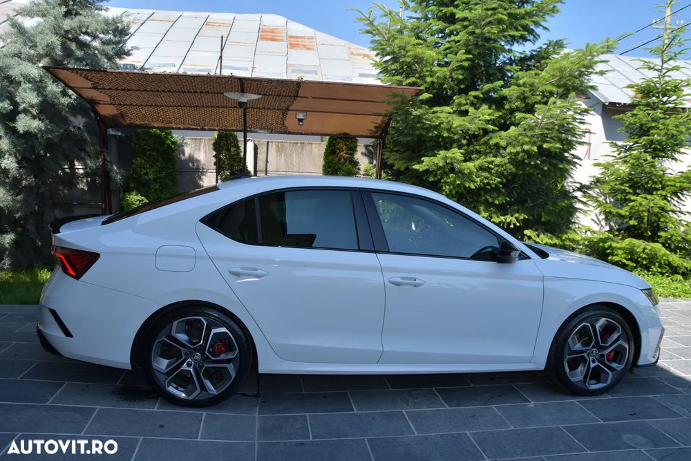 Skoda Octavia 2.0 TSI DSG RS - 36