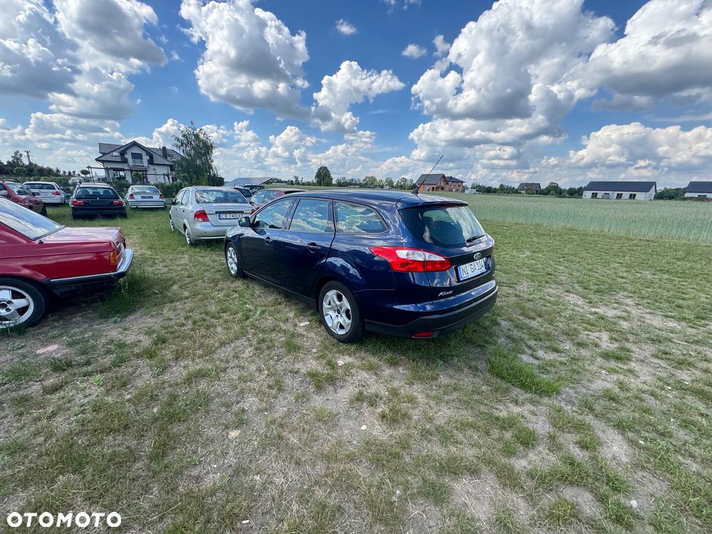 Ford Focus 1.6 TDCi DPF SYNC Edition - 13