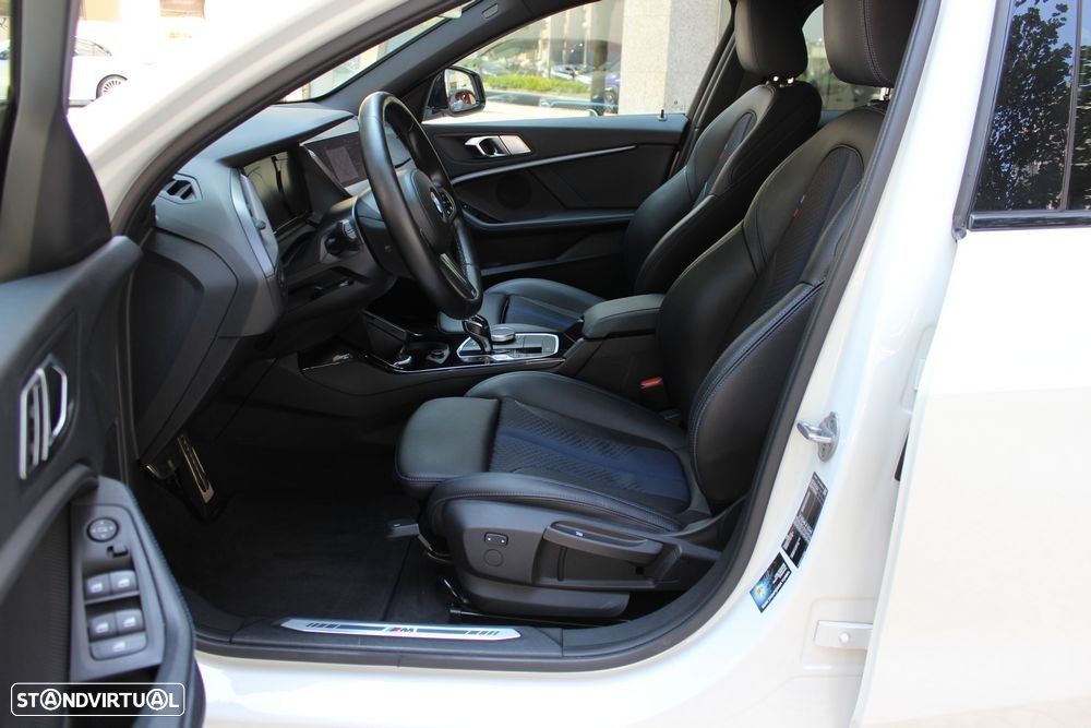BMW 116 d Pack Desportivo M Auto - 16