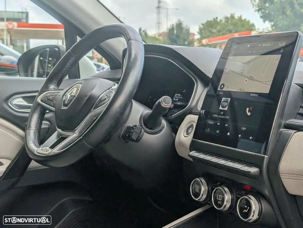 Renault Captur 1.6 E-Tech Plug-In Initiale Paris - 16