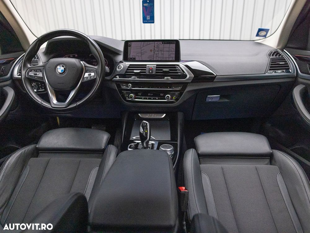 BMW X3 xDrive20d AT xLine - 34