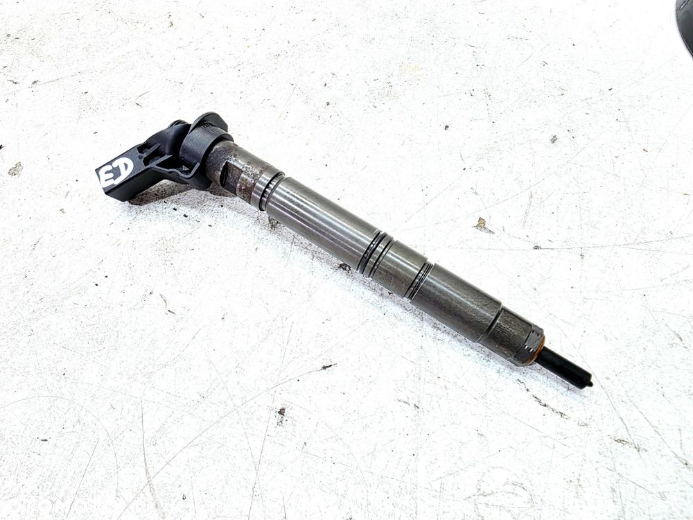 WTRYSK WTRYSKIWACZ PALIWA AUDI A4 B9 A5 A6 C7 Q7 4M 3.0 TDI 059130277ED - 1