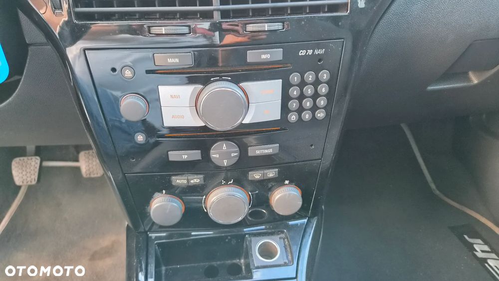 Opel Astra 1.8 NAVI - 26
