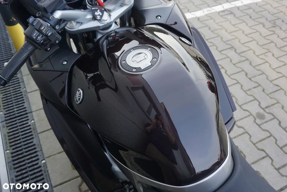 Yamaha FJR - 11
