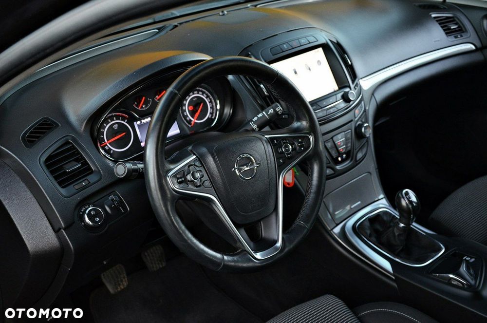 Opel Insignia - 14