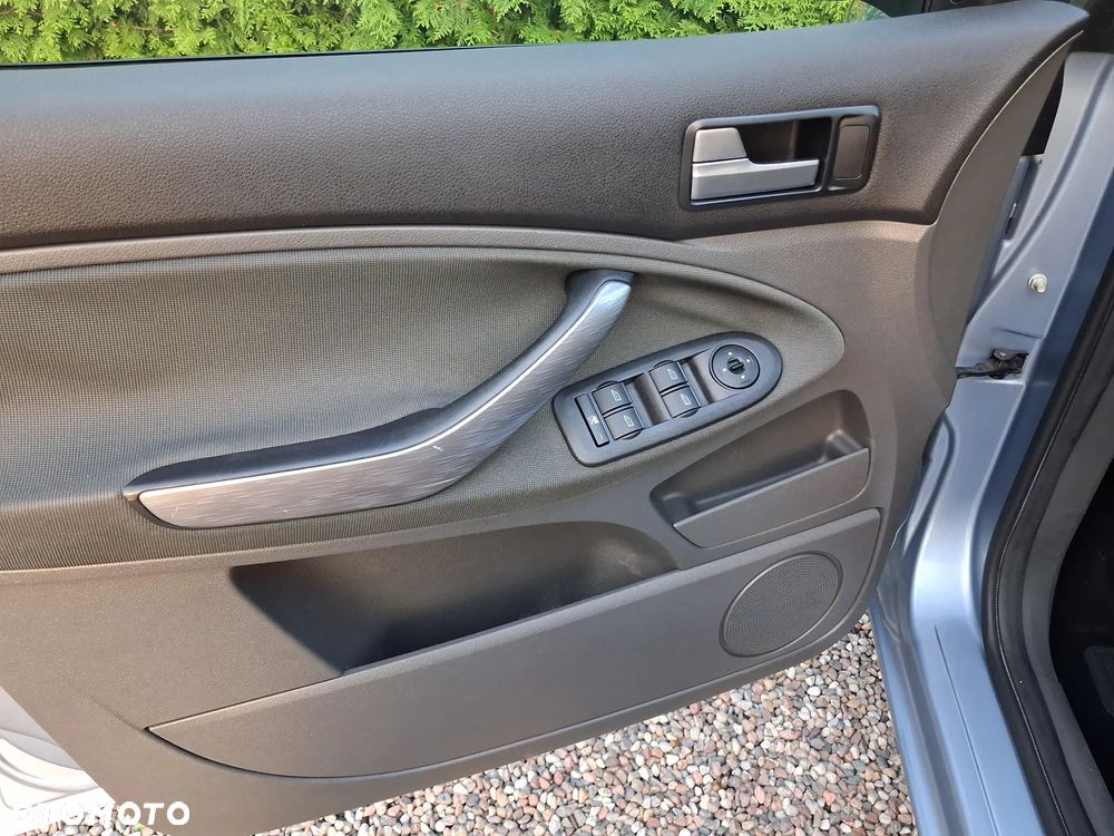 Ford C-MAX - 24