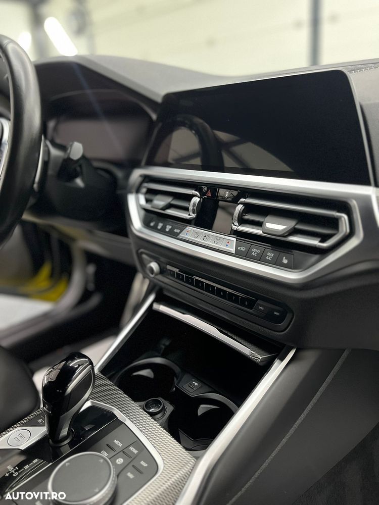 BMW Seria 3 330e Aut. M Sport - 11