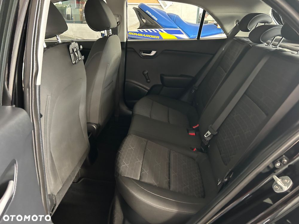 Kia Rio 1.2 L Business Line - 14