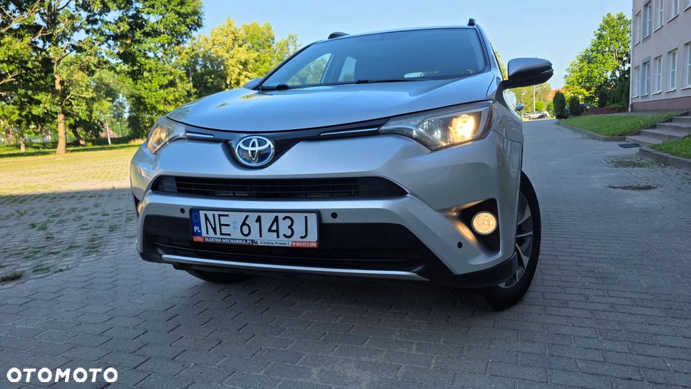 Toyota RAV4 - 1