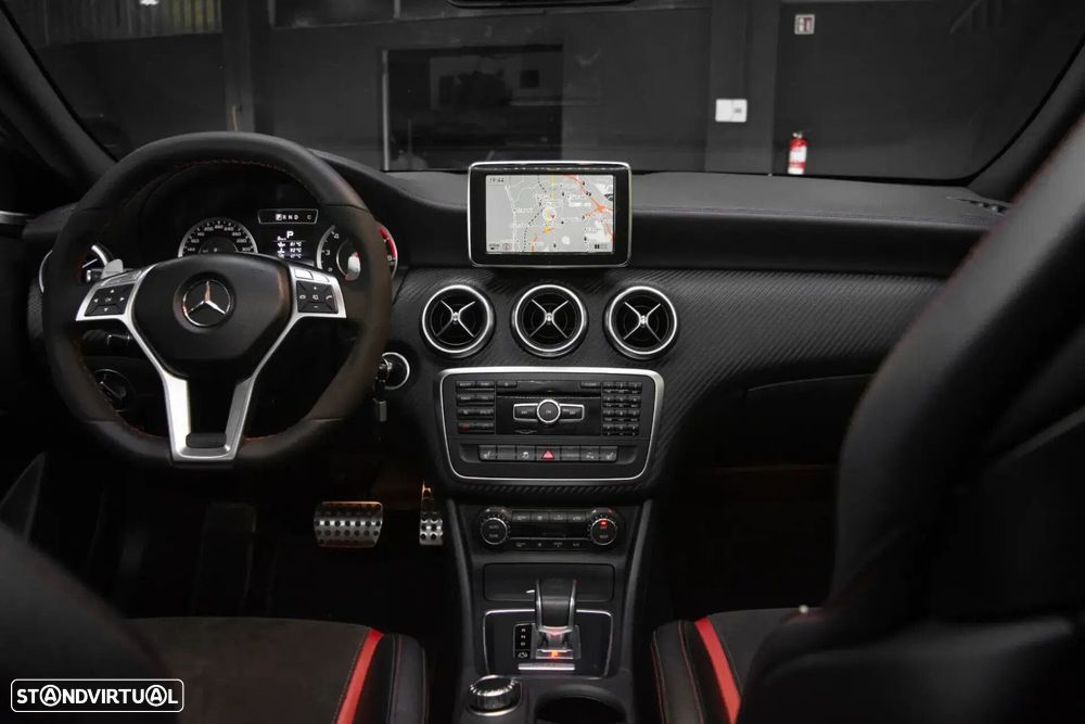 Mercedes-Benz A 45 AMG 4Matic Speedshift 7G-DCT Edition 1 - 29