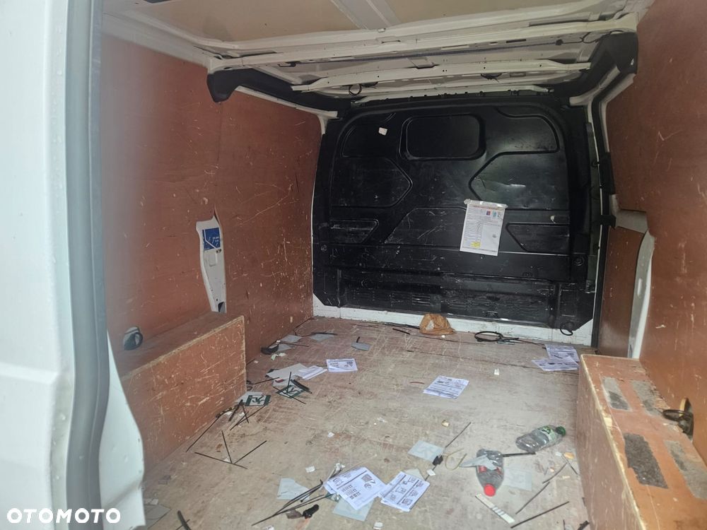 Ford TRANSIT CUSTOM - 5