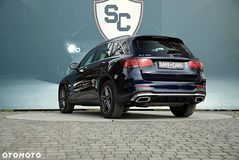 Mercedes-Benz GLC - 7