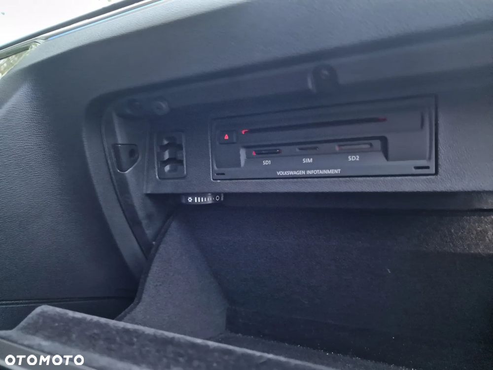Volkswagen Passat 2.0 TDI BMT 4Mot Highline DSG - 9