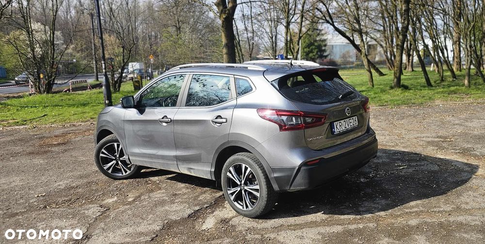 Nissan Qashqai 1.3 DIG-T N-Connecta DCT - 3