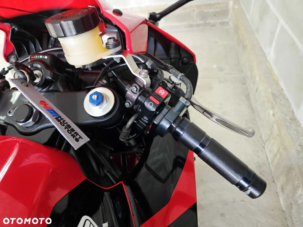 Honda CBR - 36