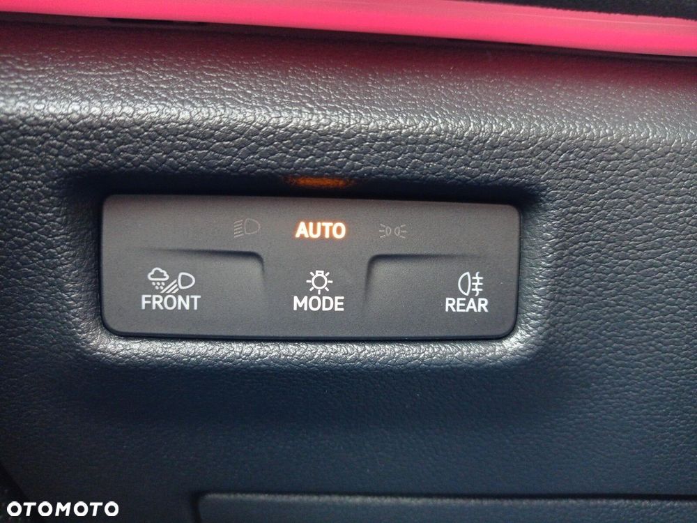 Volkswagen Tayron 2.0 TDI SCR 4Mot R-Line DSG - 28