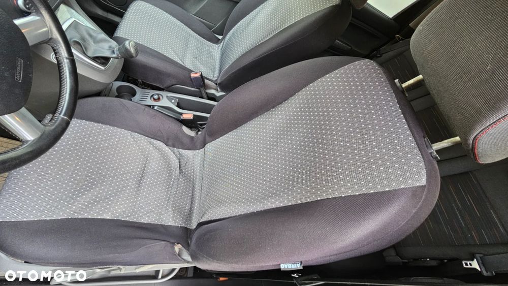 Ford Focus C-Max - 14