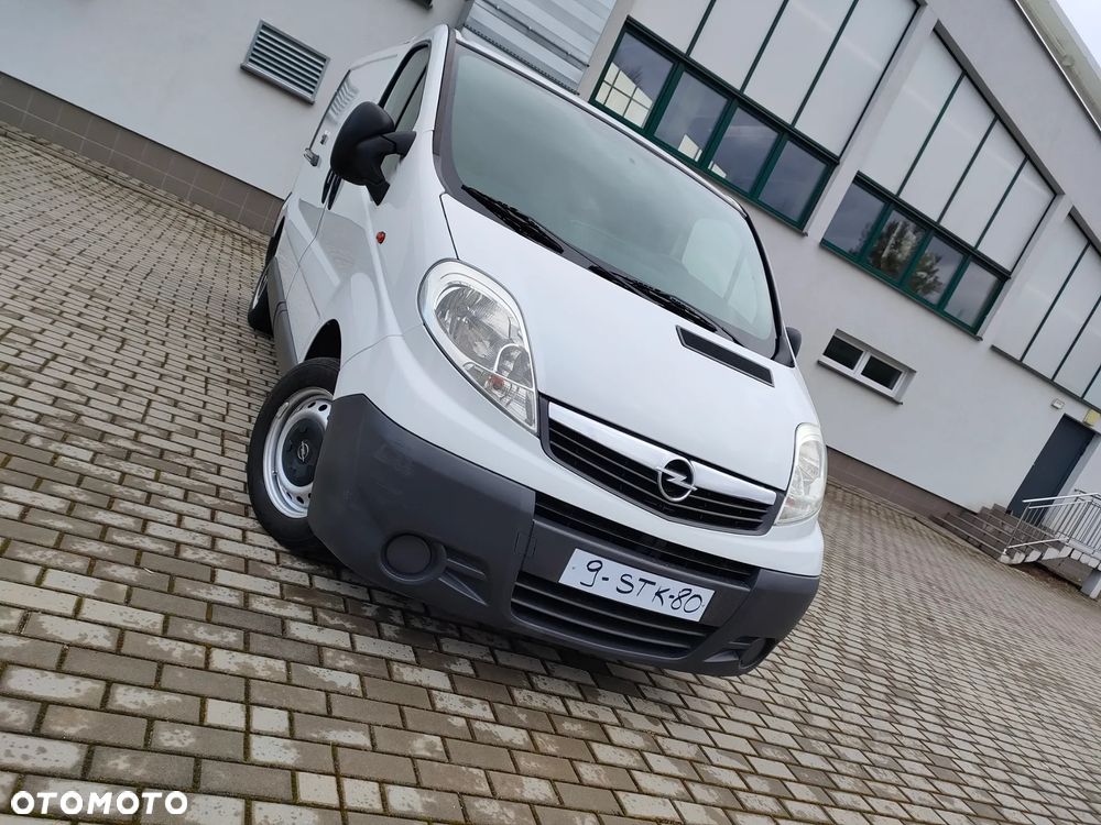 Opel Vivaro - 8