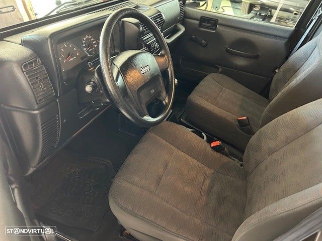 Jeep Wrangler 2.4 - 14