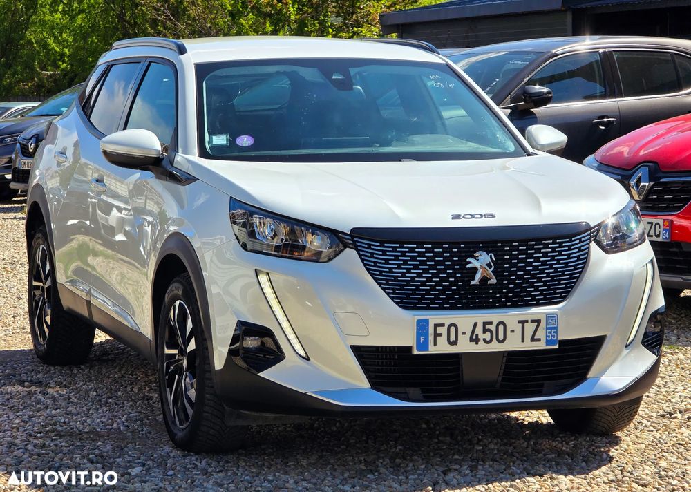 Peugeot 2008 PureTech 130 EAT8 GT - 29