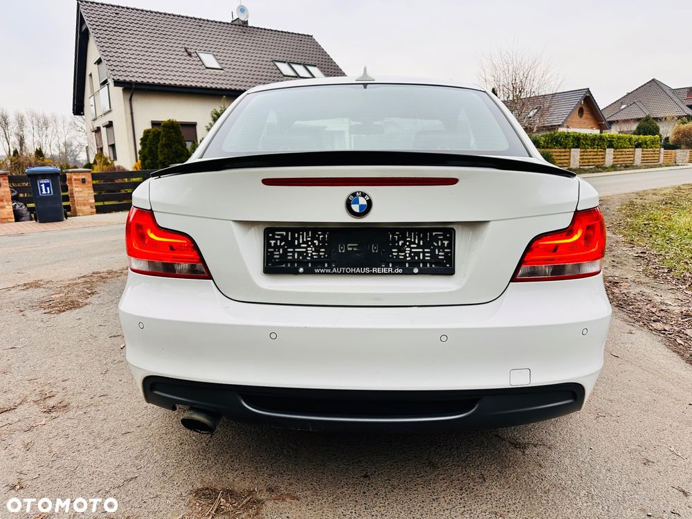 BMW Seria 1 120d DPF - 26
