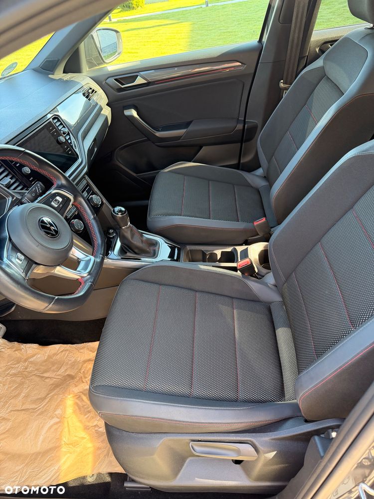 Volkswagen T-Roc - 14