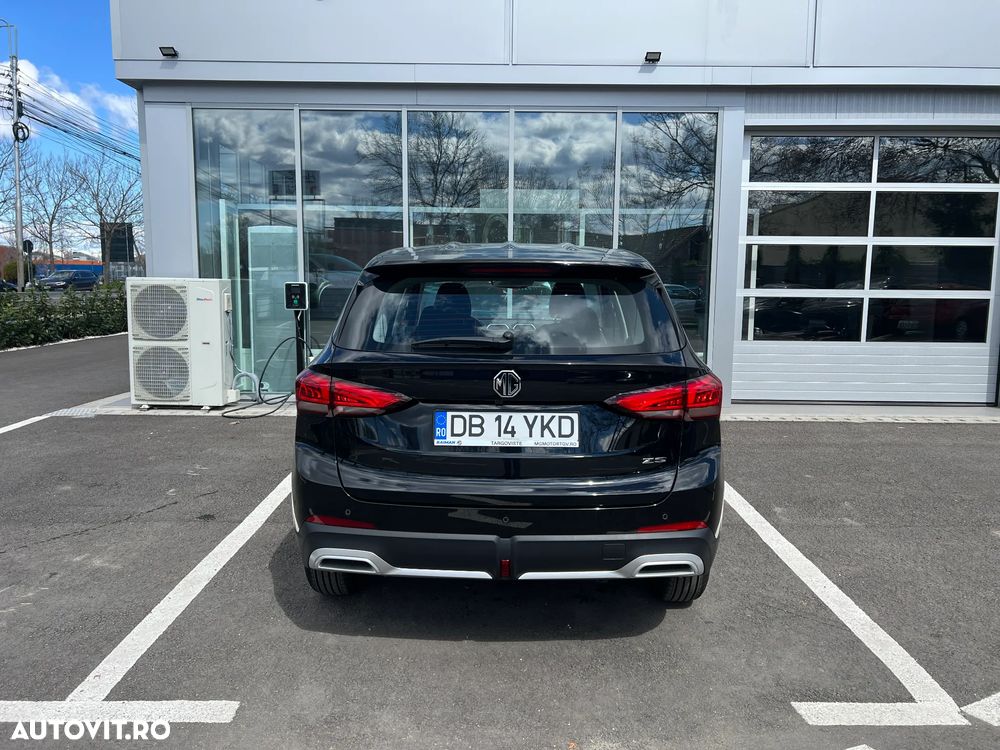MG ZS ICE 1.5 Standard - 13