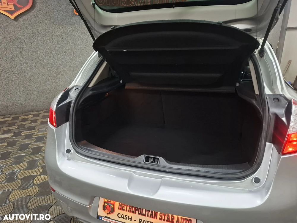 Renault Megane ENERGY dCi 130 GT LINE - 9