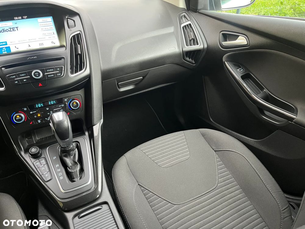 Ford Focus 1.0 EcoBoost STart-Stopp-System TITANIUM - 28