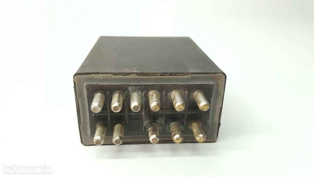 RELÉ DE INJECÇÃO MERCEDES CLASE E (W124) BERLINA D 300 (124.130) - 4