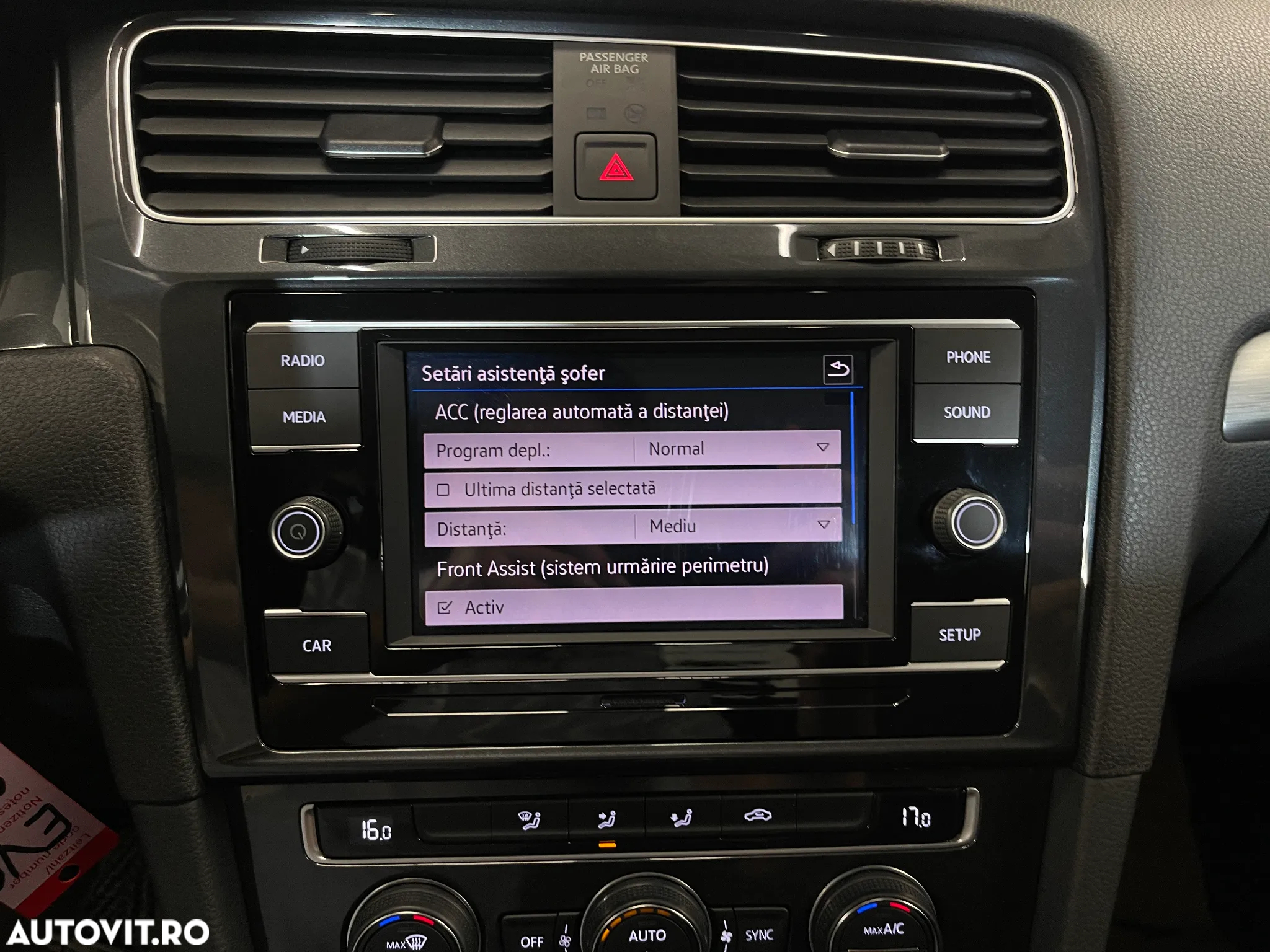 Volkswagen Golf 1.6 TDI Comfortline - 14