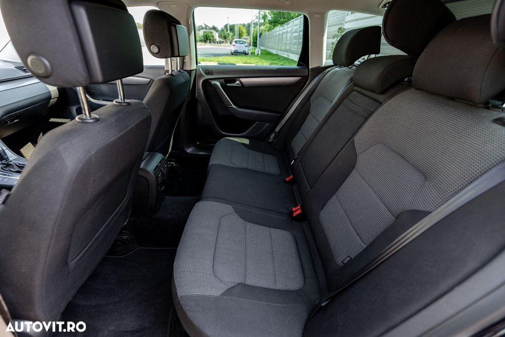 Volkswagen Passat 2.0 TDI BlueMotion Technology Comfortline DSG - 8