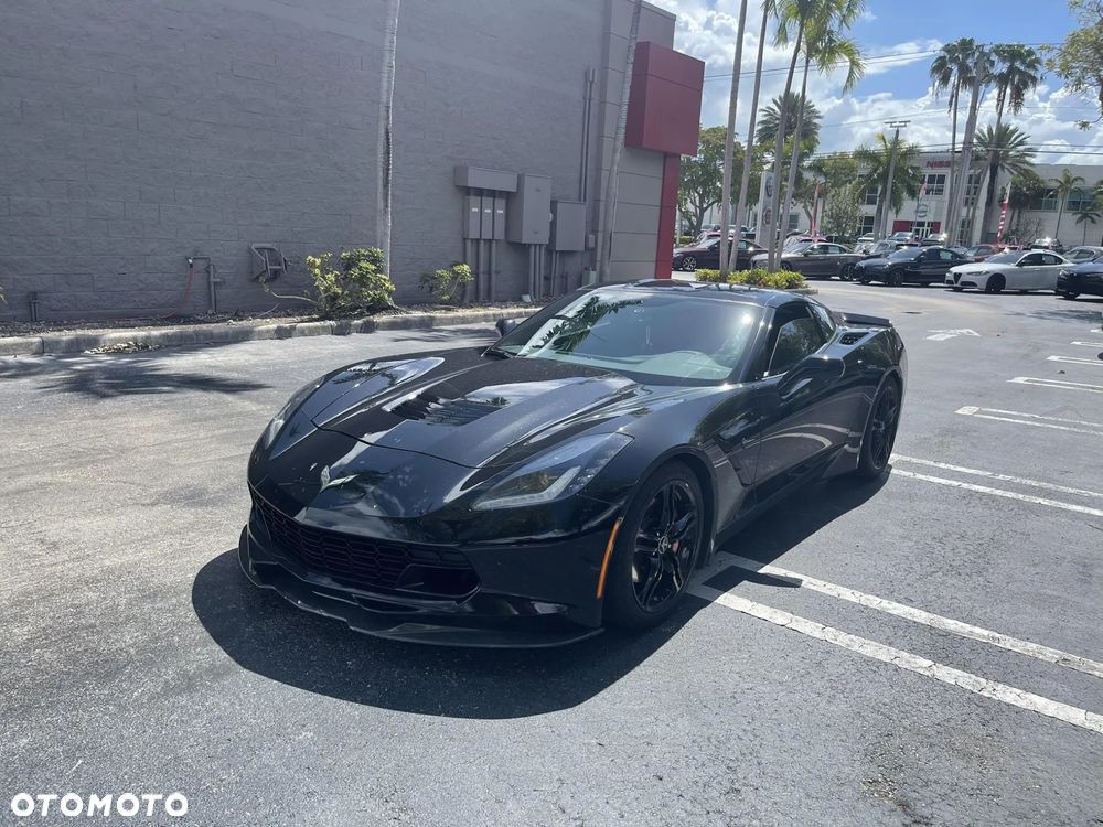 Chevrolet Corvette - 1