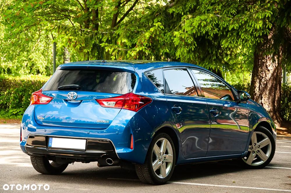 Toyota Auris 2.0 D-4D Executive - 13