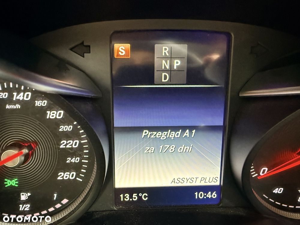 Mercedes-Benz GLC - 27