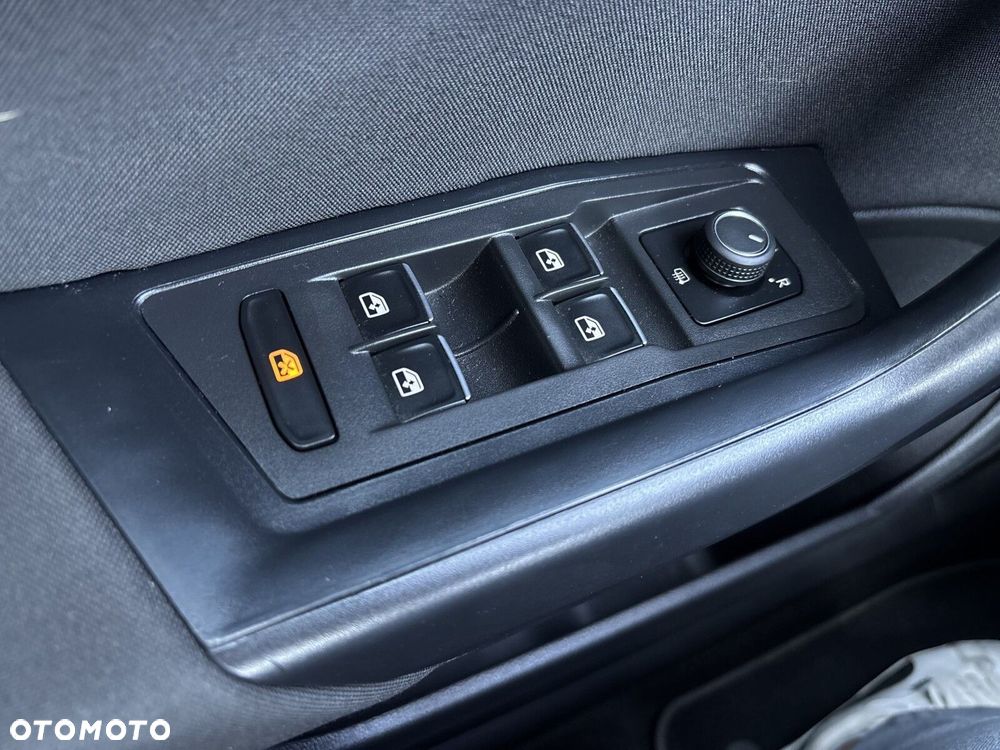 Volkswagen T-Roc - 26