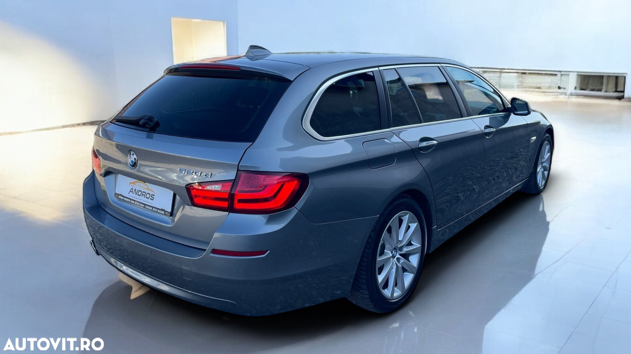 BMW Seria 5 520d Touring Sport-Aut. - 4