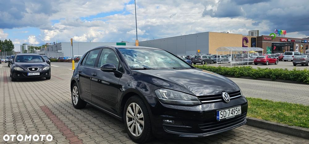 Volkswagen Golf - 17