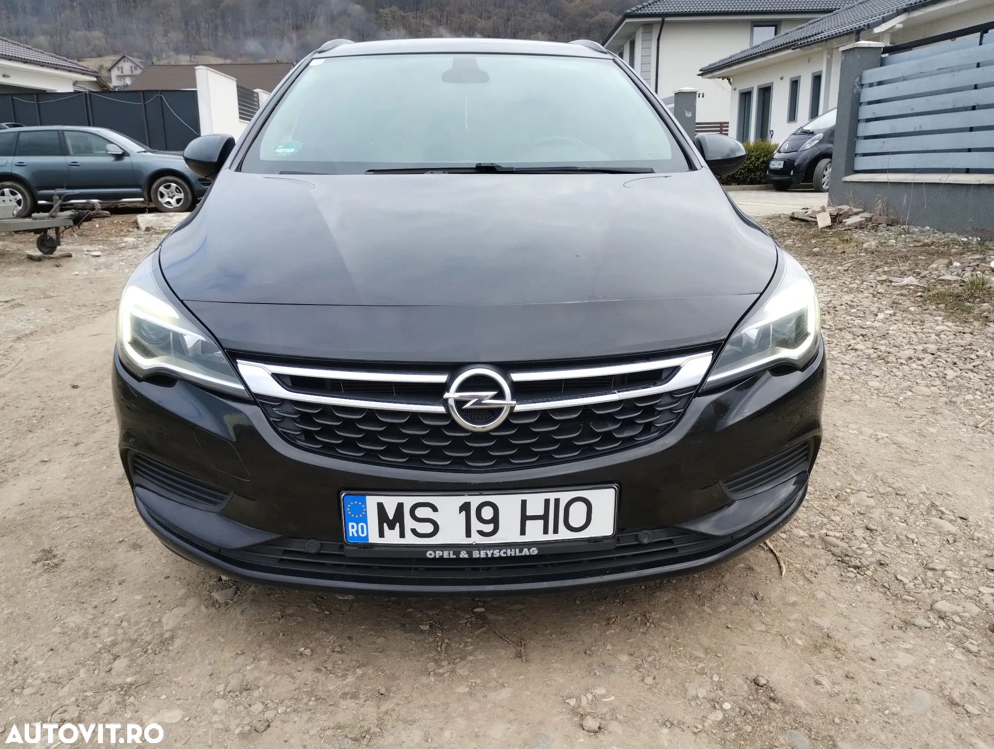 Opel Astra 1.6 CDTI Automatik Sports Tourer Active - 1