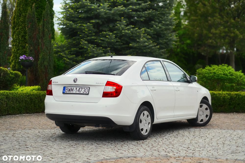 Skoda RAPID 1.2 TSI Elegance - 4