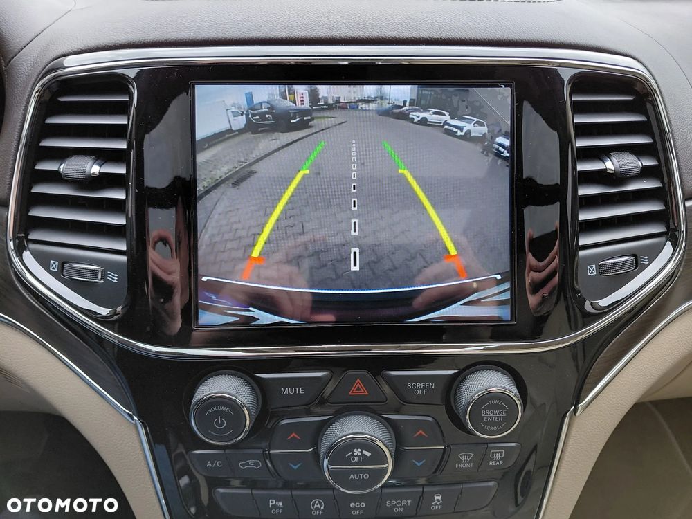 Jeep Grand Cherokee 3.6 V6 Overland - 21