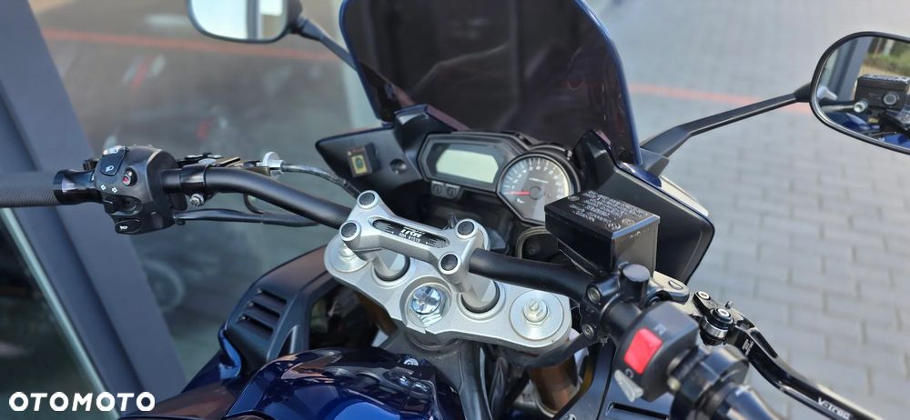 Yamaha FZ - 14