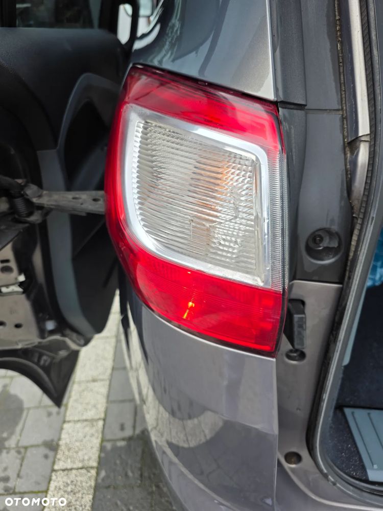 Ford Grand C-MAX 2.0 TDCi Edition - 15