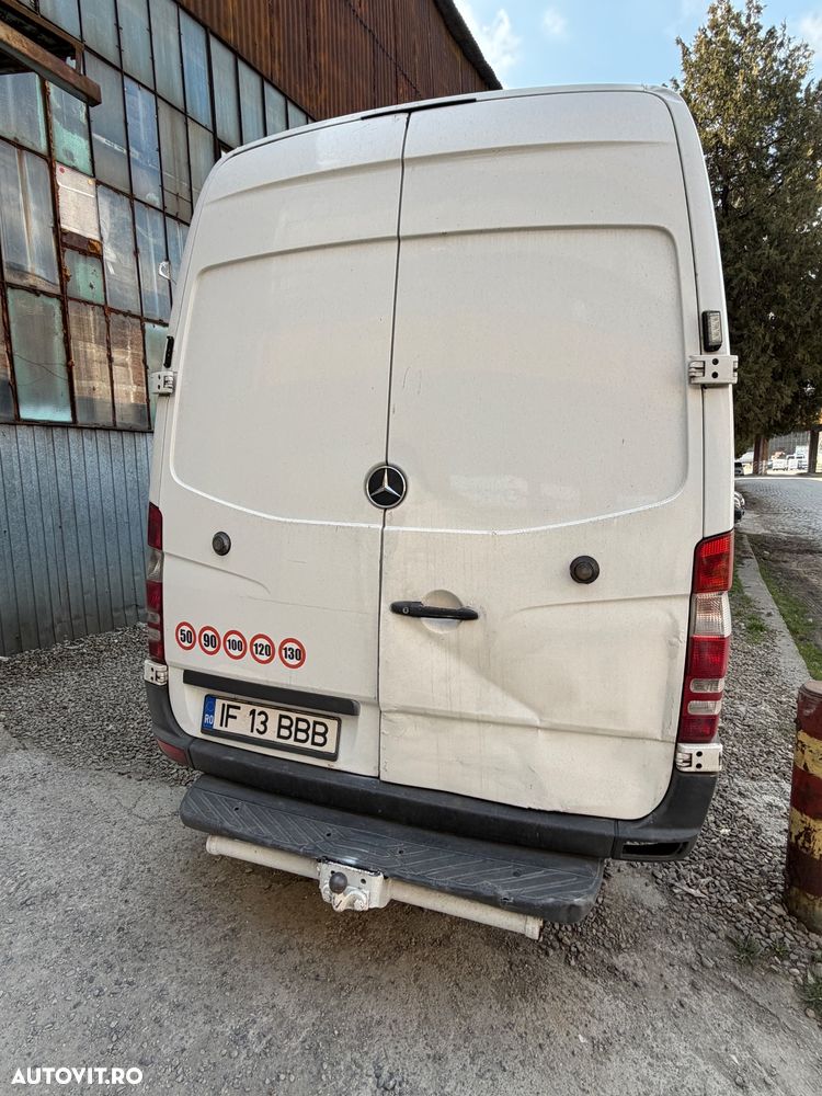 Mercedes-Benz Sprinter - 6